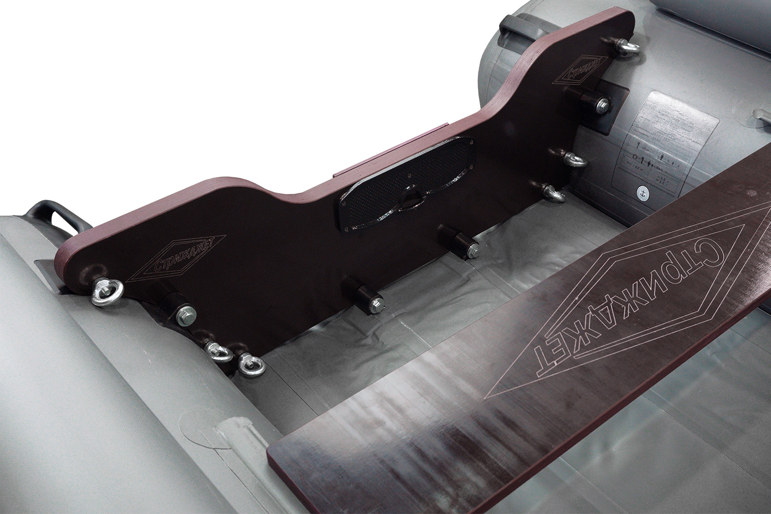 Лодка СТРИЖ Суперджет 380 (фальшборт)