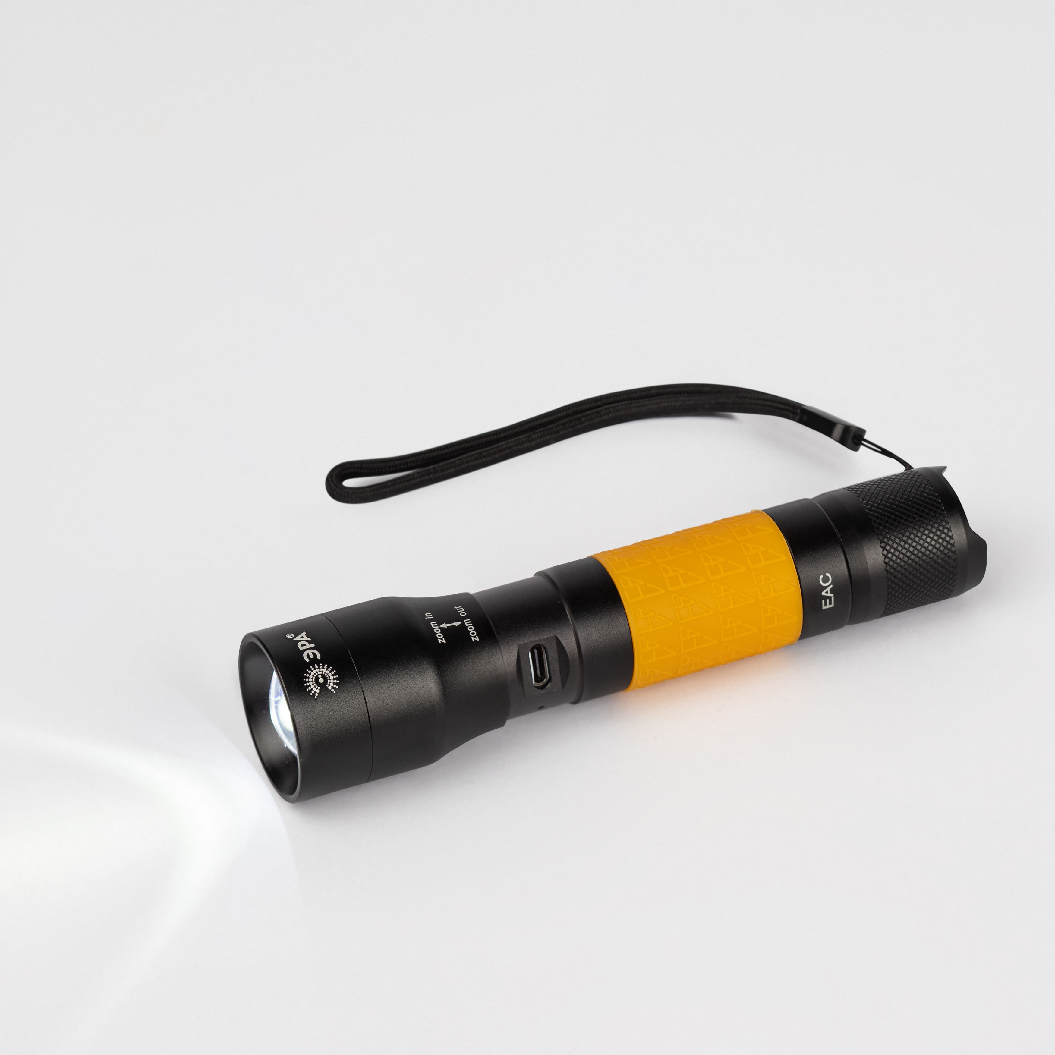 Фонарь ручной аккумуляторный ЭРА Шквал UA-701