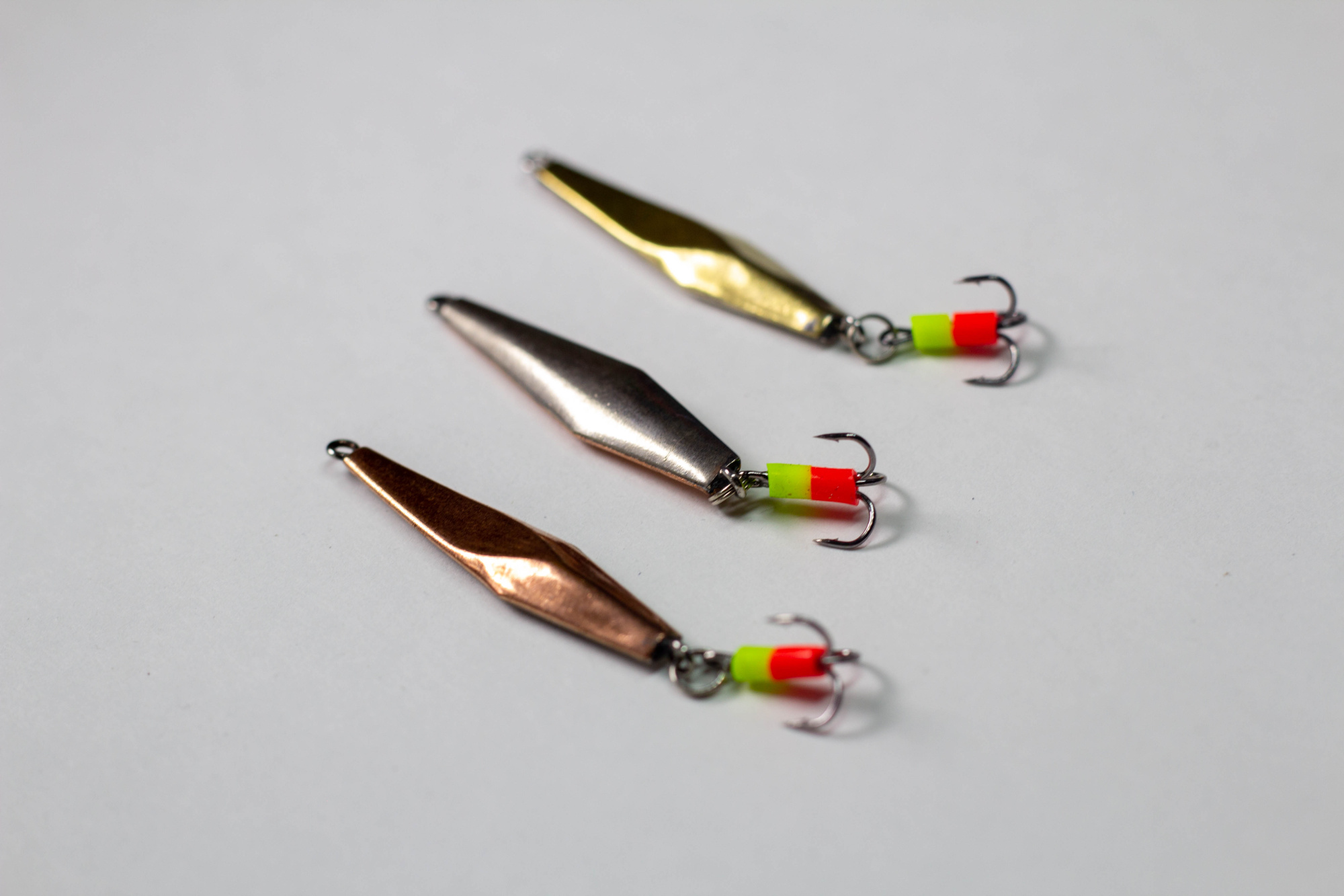 Блесна зимняя ЕМЕЛИНА КТ (36 мм, 3.6 г, мельхиор/латунь)