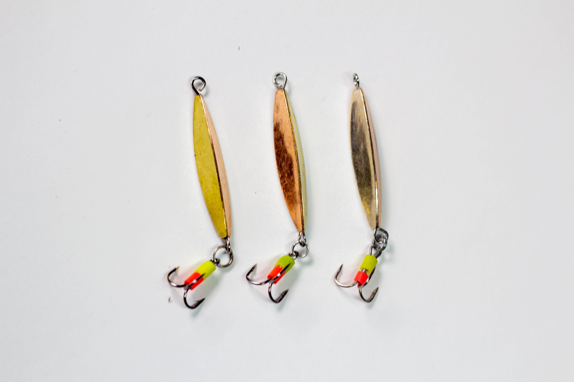 Блесна зимняя ЕМЕЛИНА Трёхгранка (33 мм, 4 г, мельхиор/латунь/медь)